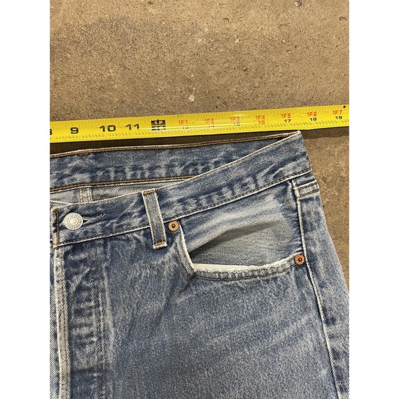 Vintage Levis 501 Jeans Mens 38x28 Light Blue Straight Leg Button Fly USA 90s - Picture 15 of 16